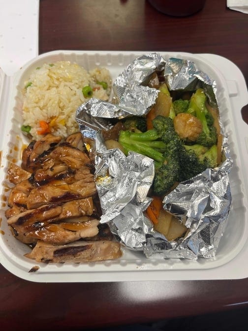 Teriyaki Chicken with Broccoli Beef.